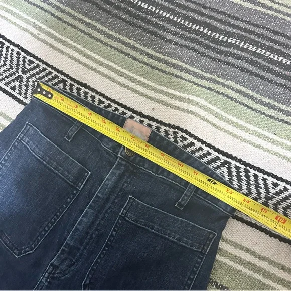 Show me your mumu bell bottom jeans high waisted dark wash size 30 square pocket - Picture 2 of 9